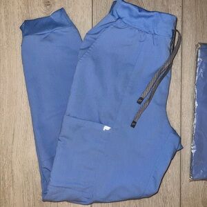 Fabletics Jogger scrubs
